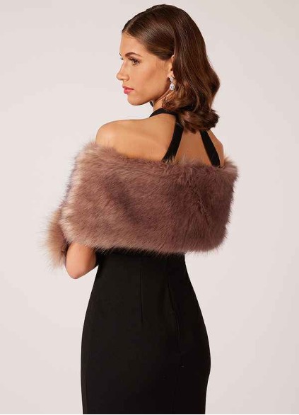Stenaus Sincerity Faux Fur Wrap Stenaus Sincerity Faux Fur Wrap