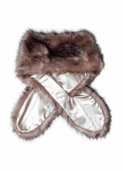 Stenaus Sincerity Faux Fur Wrap Stenaus Sincerity Faux Fur Wrap