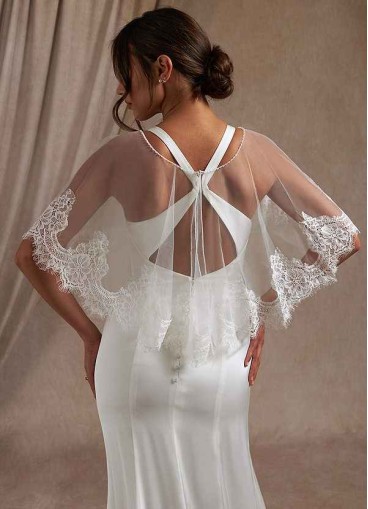 Stenaus Delight Lace Tulle Wrap