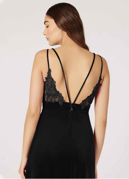 Stenaus Hapa Velvet Dress Stenaus Hapa Velvet Dress