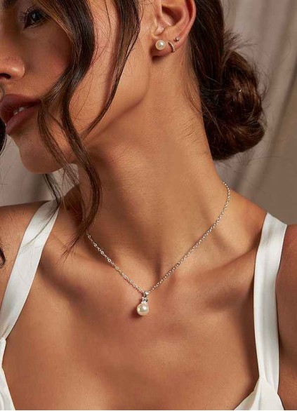 Elegant Pearl Drop Jewelry Set Elegant Pearl Drop Jewelry Set