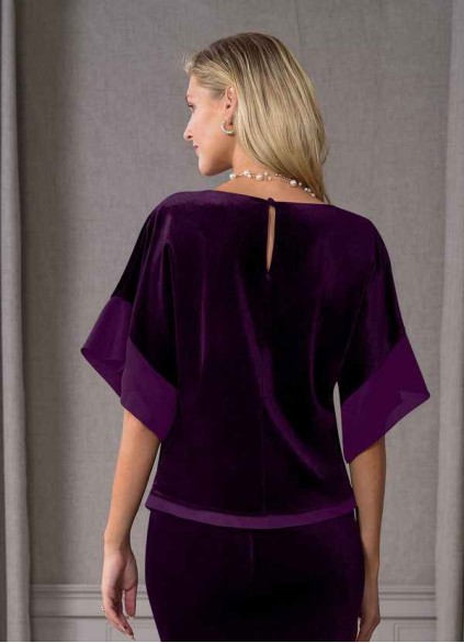 Stenaus Fianna Velvet Blouse
( Final Sale ) Stenaus Fianna Velvet Blouse
( Final Sale )