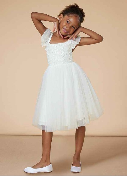 Stenaus Amely Flower Girl Dress Stenaus Amely Flower Girl Dress